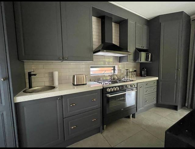 3 BEDROOM PROPERTY TO RENT IN ELDORAIGNE